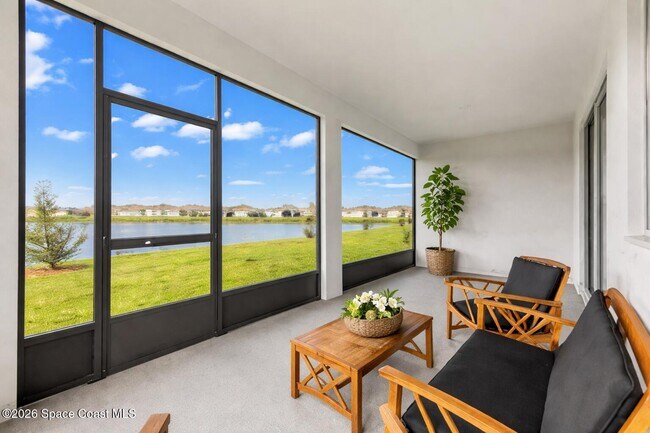 Photo - 1586 Criswell Ln SE