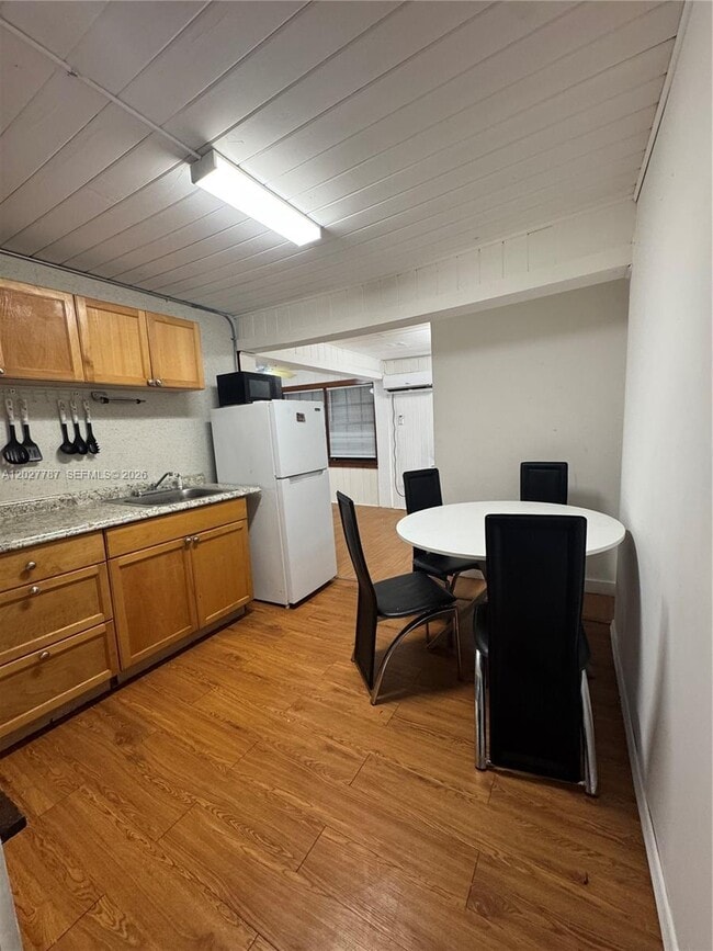 Photo - 3271 NW 15th St
