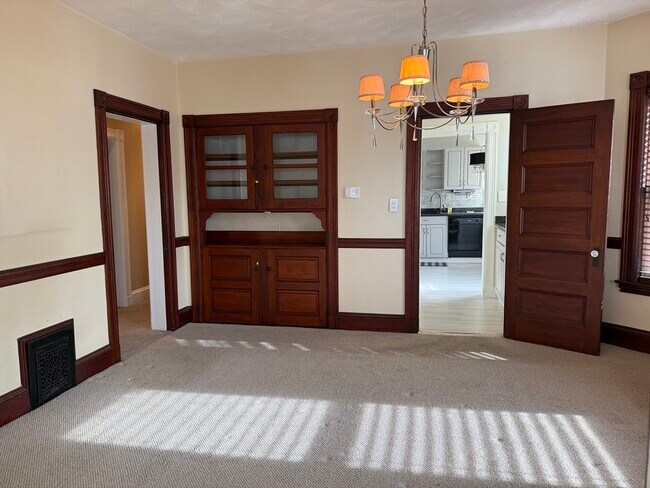 Photo - 38 Russell St Unit 2