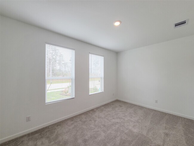 Photo - 17850 Aile Pierre Pass