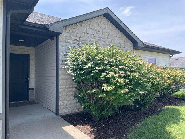 Photo - 5727 Abercorn Dr