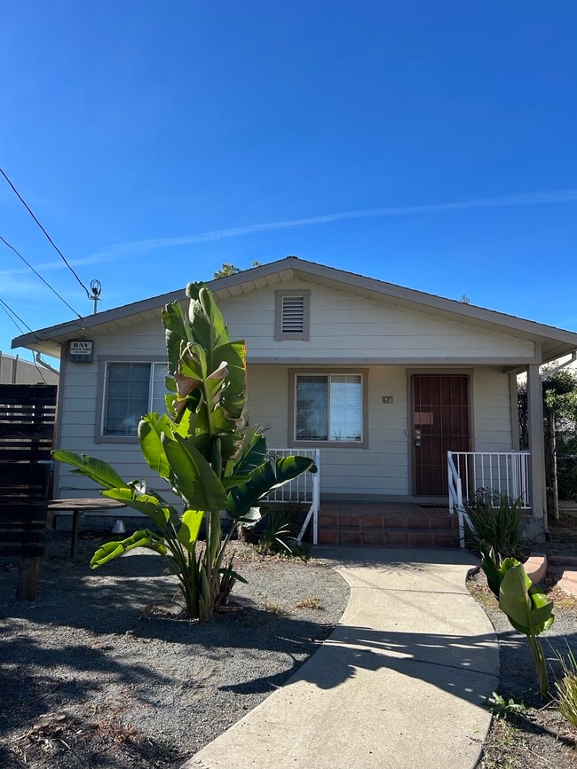 Building Photo - 58 Marys Ave