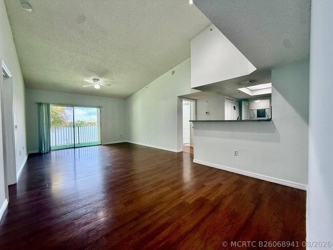 5041 Wiles Rd Unit 9-208