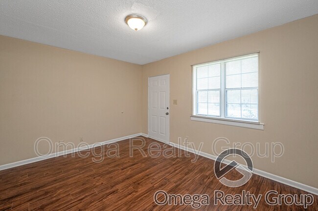 Photo - 600 S Broadway Ave Unit Apt J2