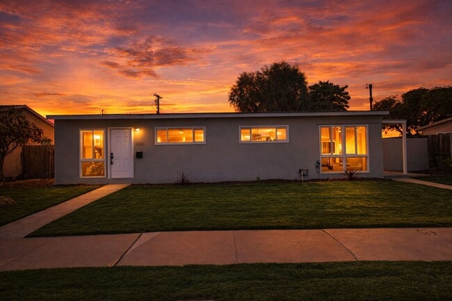 Photo - 3257-59 Luna Ave Unit 3254