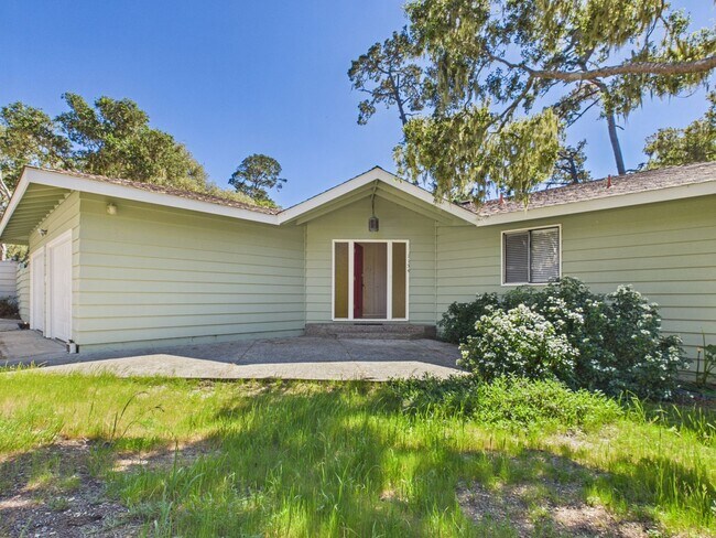 Photo - 4 Bedroom family home in Pebble Beach