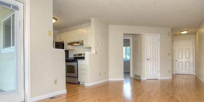 Photo - 676 Walden Cir