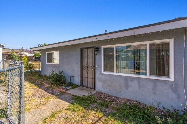Photo - 1364 Turquoise Ave