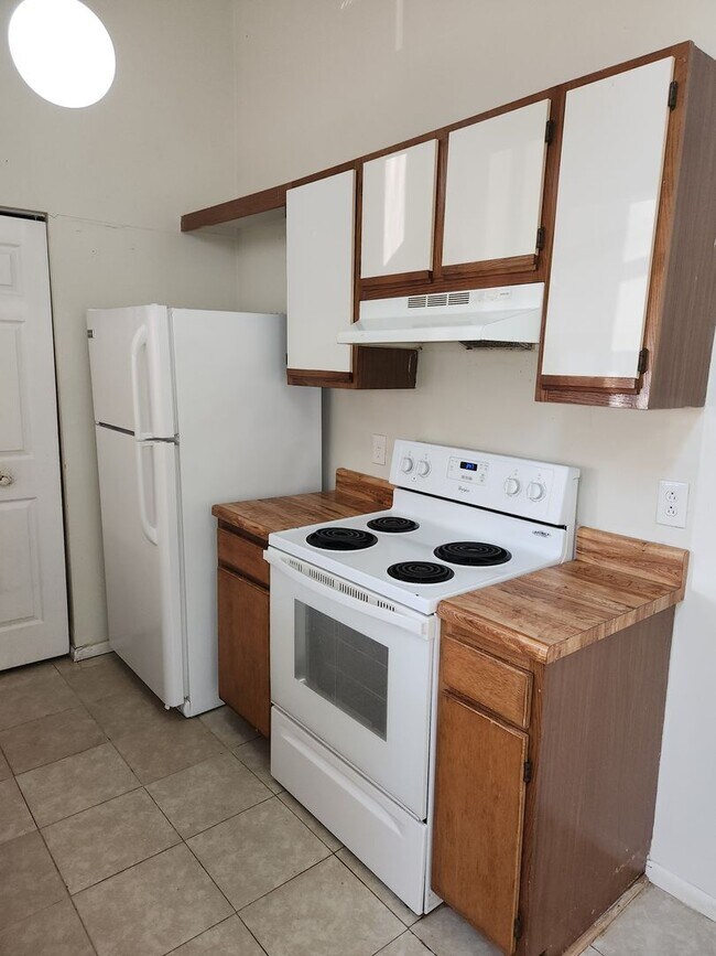 Photo - Sweet 2nd Story Condo - NEWPOINTE CONDO