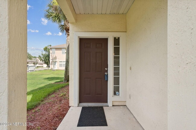 Photo - 574 Southbranch Dr