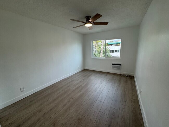 Photo - 1221 N Spaulding Ave Unit 304