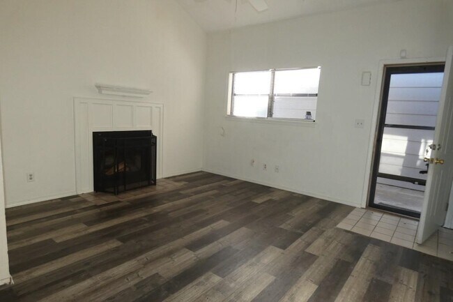 Photo - 2905 NE Tortoise Dr Unit D