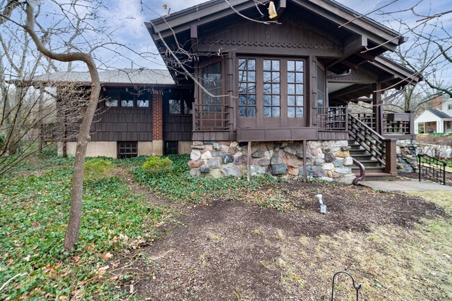 Photo - 126 Mahrt Ave