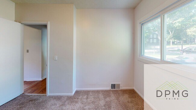 Photo - 317 E Hillsdale St Unidad 1