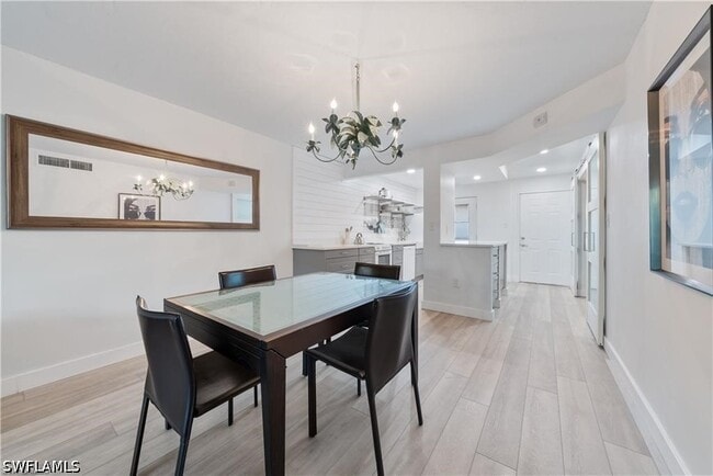 Photo - 72 7th St S Unidad 310