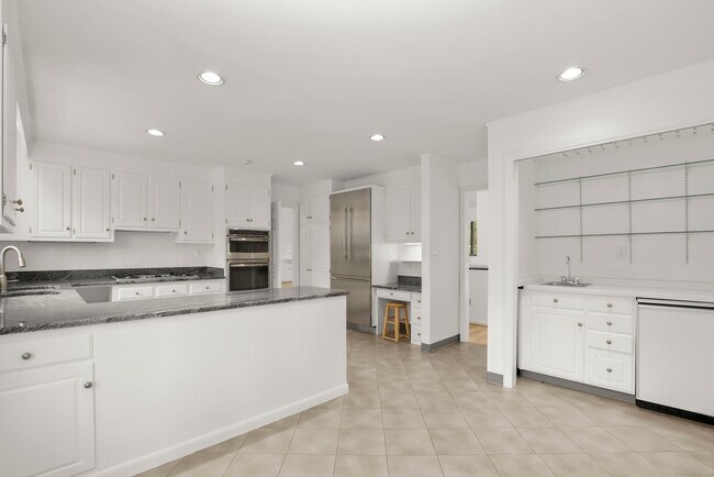 Photo - 310 W Lyon Farm Dr Unit 310