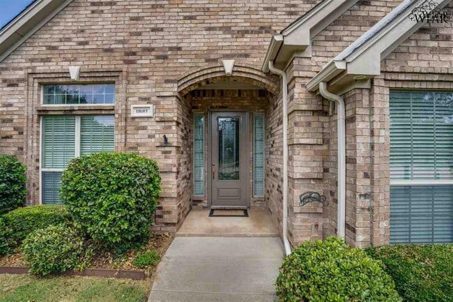 Photo - 8 Maplewood Ct