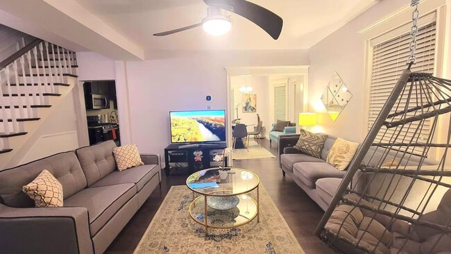 Building Photo - 810 Broadway-SI ID1511377P Unit SI ID1511377P