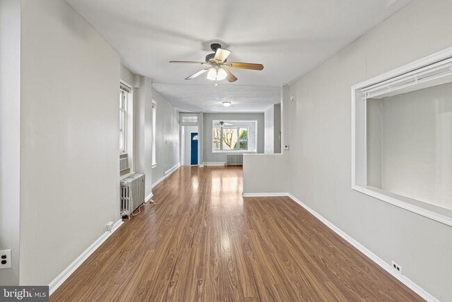 Photo - 307 Roxborough Ave