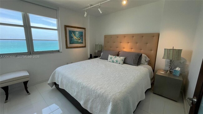 Photo - 5701 Collins Ave Unit 1714