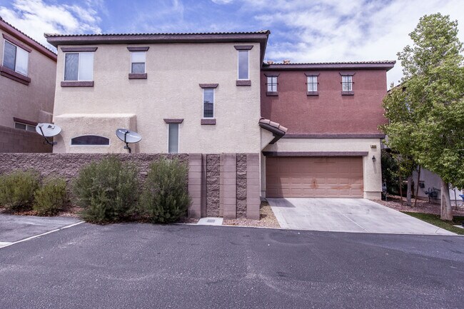 8549 Peaceful Dreams St