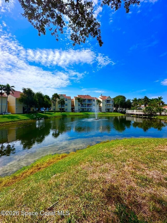 Building Photo - 1999 Island Club Dr Unit 23