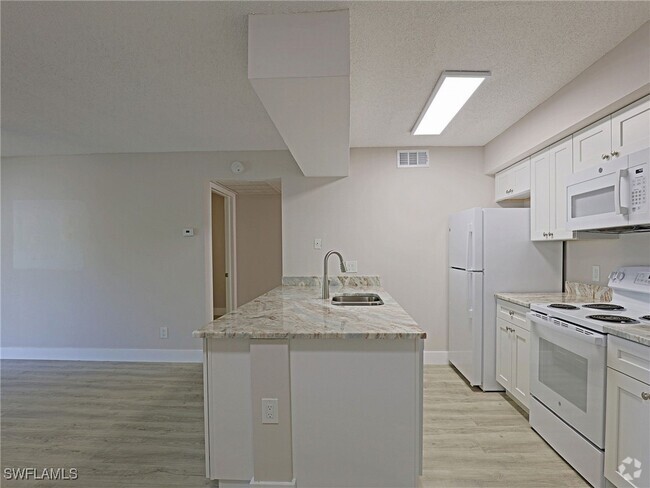 Building Photo - 5307 Summerlin Rd Unit 714 Rental