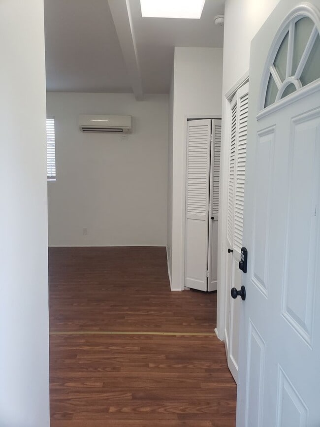 Photo - Doheny Unit 1114 1/2