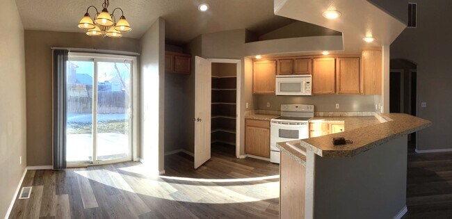 Photo - Nice Home In Valllivue School District