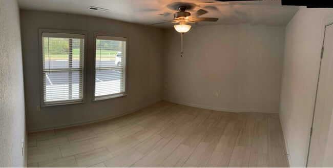 Photo - 549 Duncan Creek Rd Unit 101