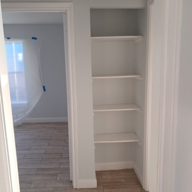 Building Photo - 1222 Teal St