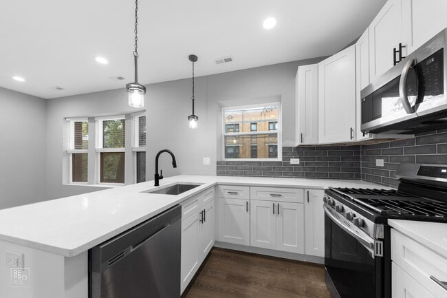 Photo - 1407 W Flournoy St Unit 2