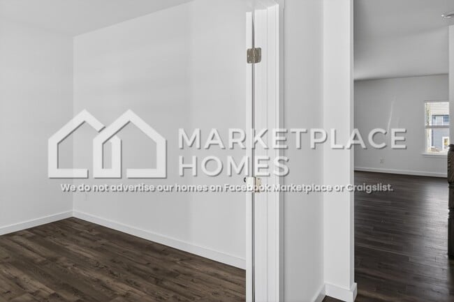 Photo - 3220 Highline Dr