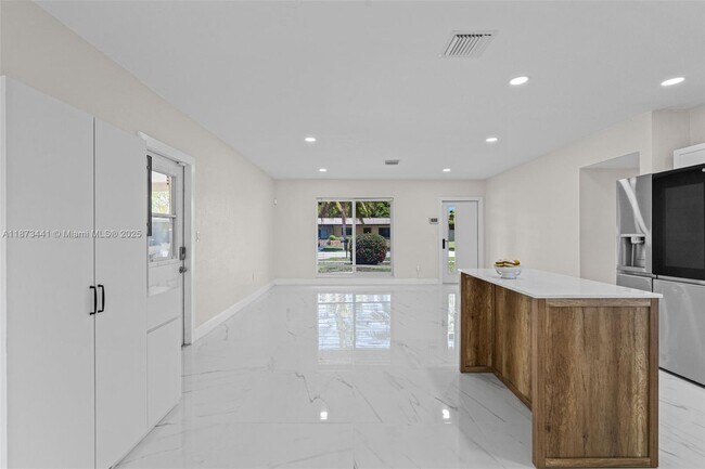 Photo - 3220 NW 4th Ct