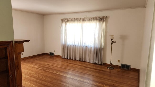 Photo - 502 Binns Blvd