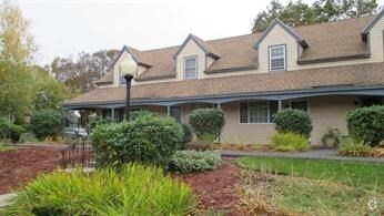 Building Photo - 64 Kennedy Dr Unit 64 Rental