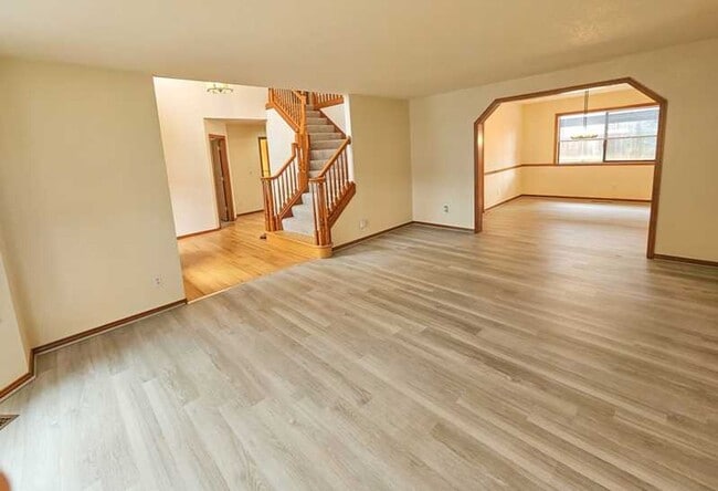 Photo - Spaceous newly remodeled 5 bedroom 3 bath ...