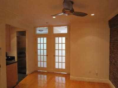 Photo - 424 E 9th St Apartment Unit 3