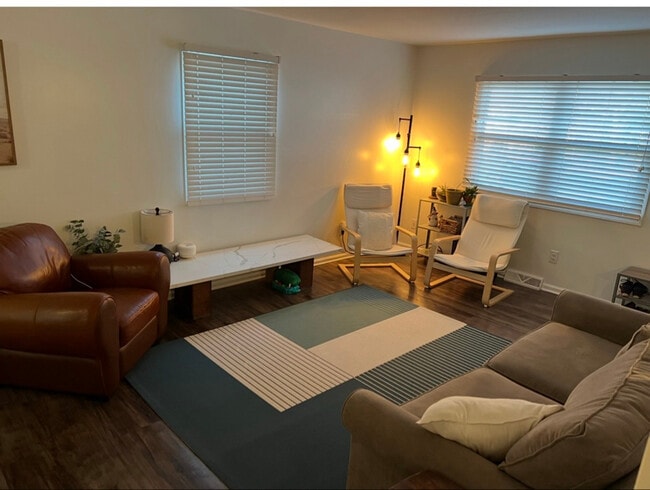 Photo - 3719 Kalamazoo Ave SE