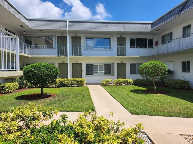 Building Photo - 3280 Cynthia Ln Unit 211 Rental