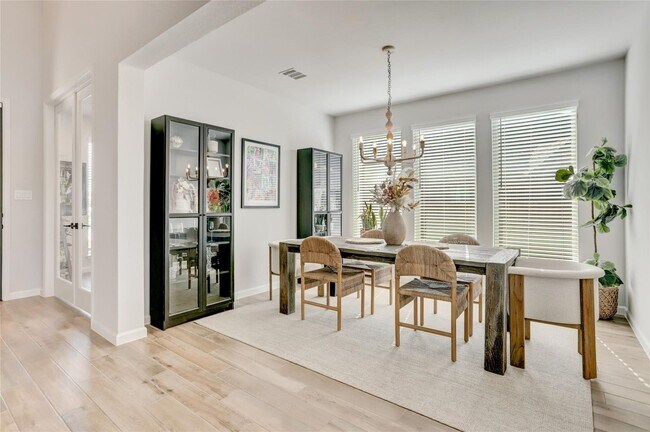 4438 Peloton Rd