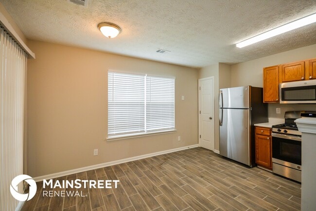 Photo - 140 Meadowridge Dr