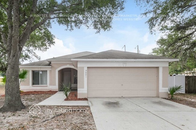 Building Photo - 3001 Summer House Dr