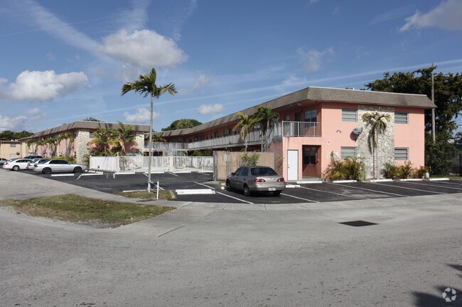 Palm Terrace - Palm Terrace Apartments