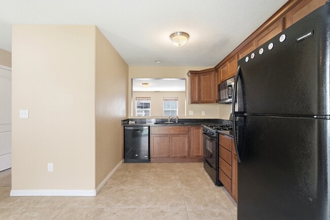 Photo - 174 Finlay Dr