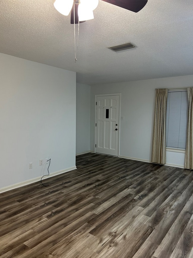 Photo - 403 Remington Ave