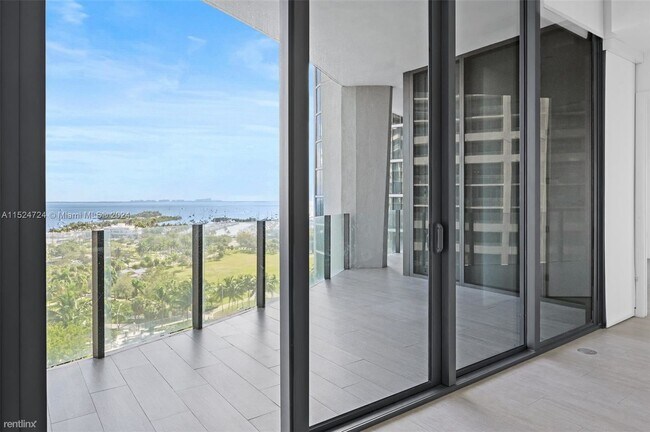 Photo - 3 br, 3.5 bath Condo - 2821 S Bayshore Dr ... Unidad 11B