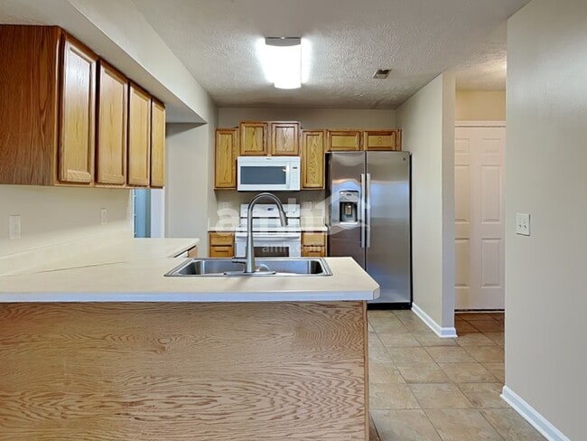 Photo - 1428 Westview Dr