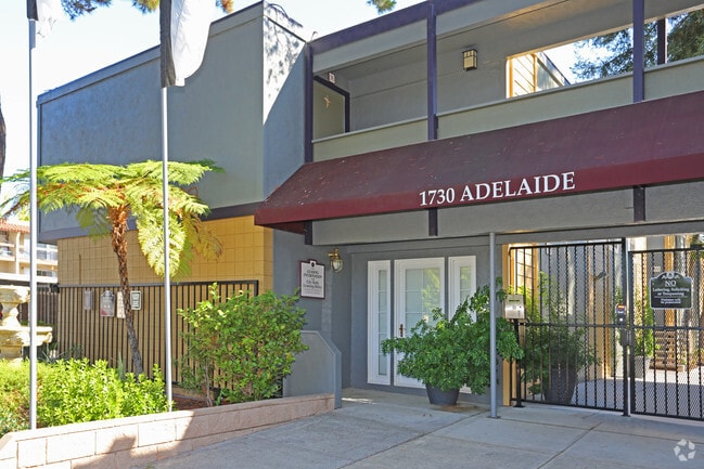 Building Photo - Adelaide Pines