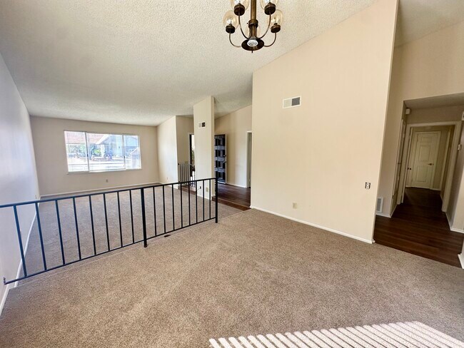 Photo - 1384 Naples Ct